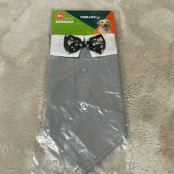 Doggie Bandana Size M/L - Picture 2 of 12